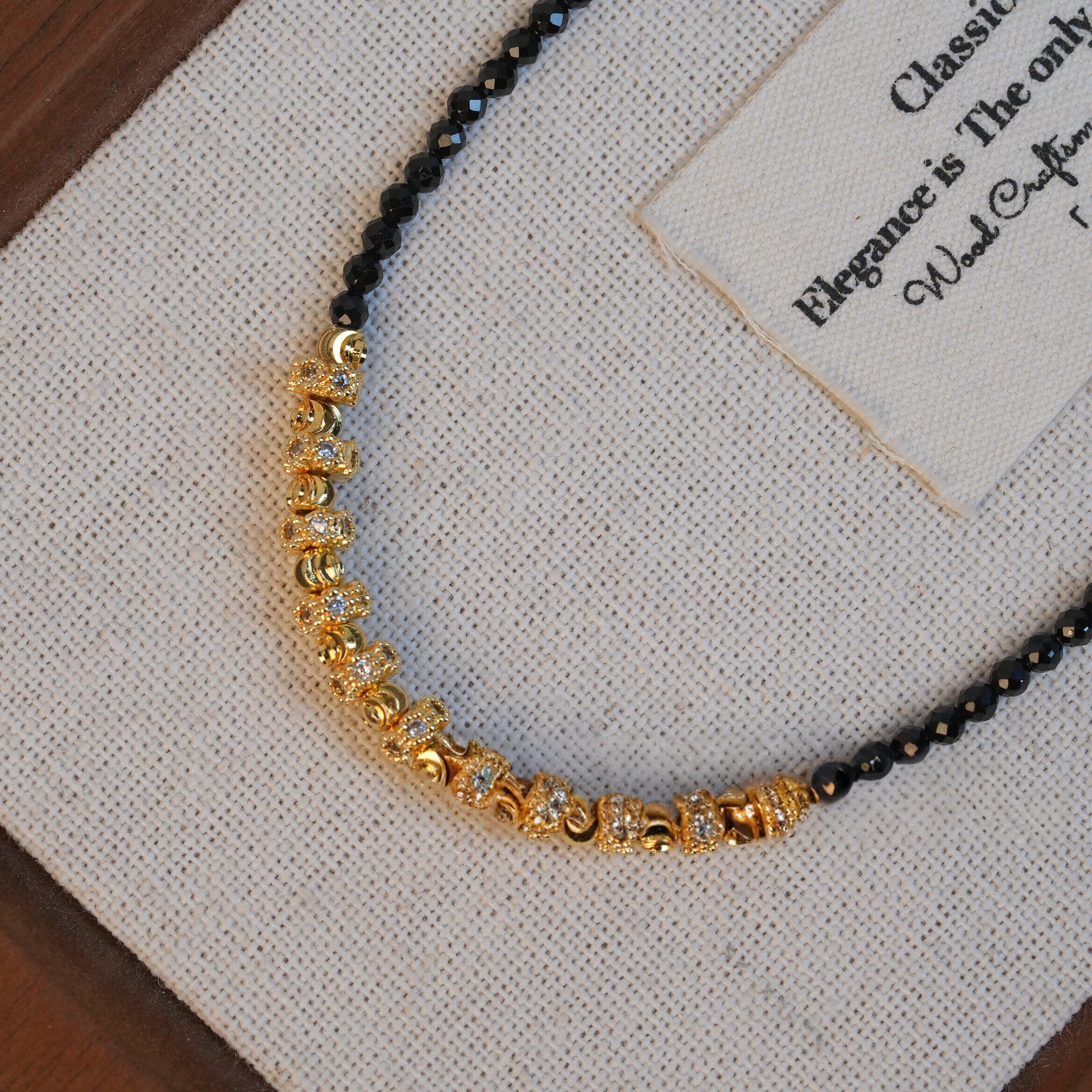 铜合金项链黑金设计手工串珠百搭复古小众锁骨链古典优雅