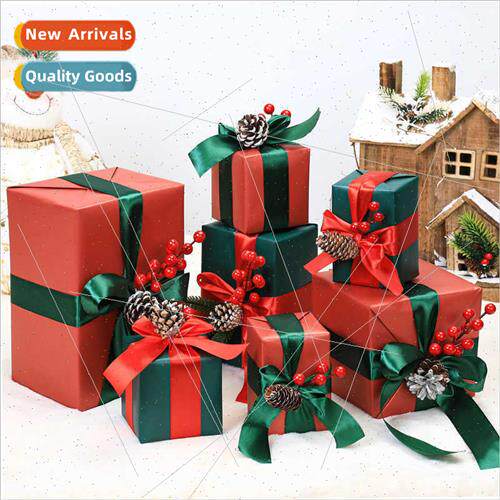 Christmas e under pile head scene Christmas decoration gift