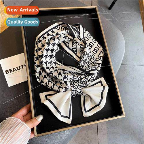 new Korean  simulation silk thousbirds check silk scarf fema