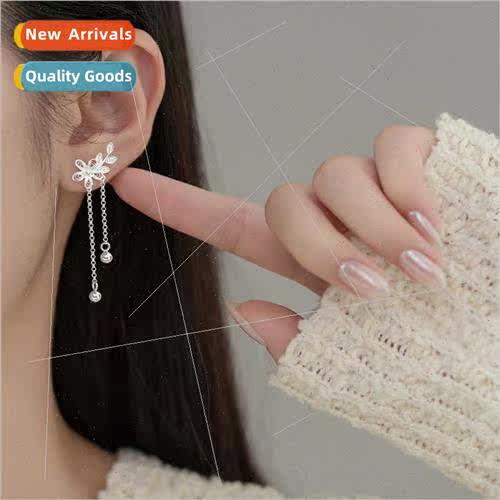 Pinch flowers leaves tassel earrings creative sense hollow p
