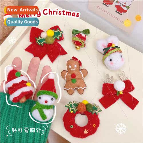 Christmas brooch snowman plush elk pendant Japanese cartoon