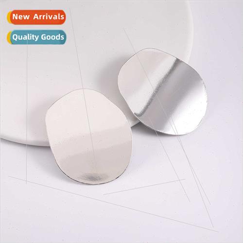 Europe 2024 fall winter new geometric glossy earrings fashio