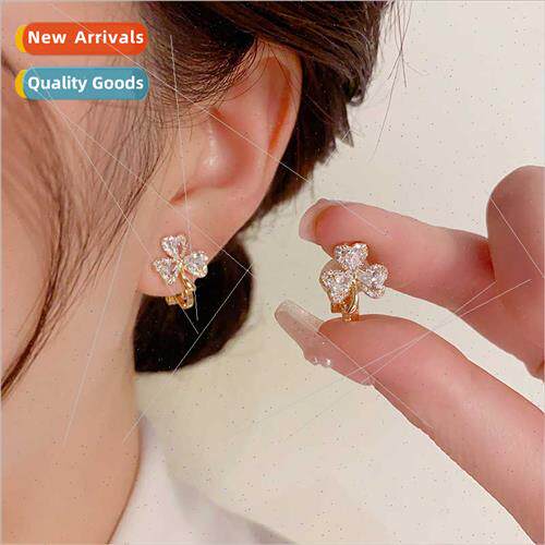 Delicate Zirconia Trefoil Flower Ear Clips Fashion che Sweet