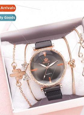 New on new women bracelet watch set fivePCS alloy strap magn