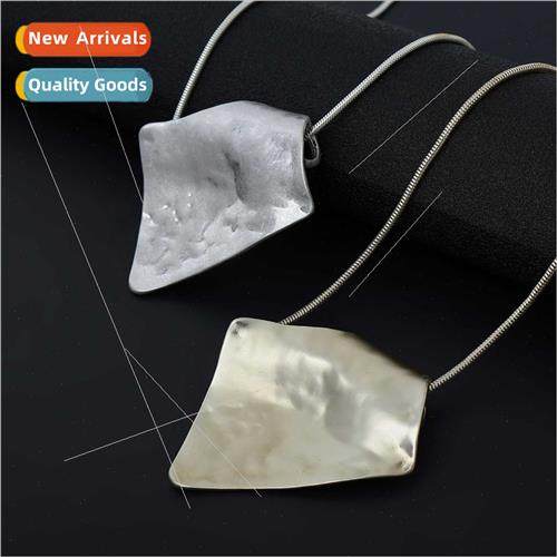Necklace Europe Vintage Long Necklace Geometric Pendant Ladi