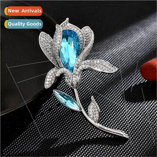 French Elegance Exquise Crystal Classic Tulip Coat Brooch An