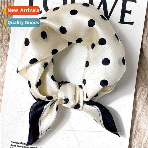 2021 new Korean fashion polka dot mulberry silk small square