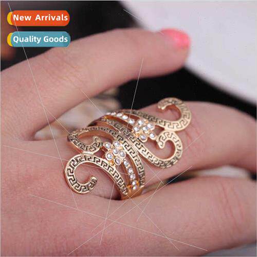 Europe hollow carved flowers creative retro ring Popular lac