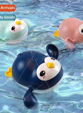 Bathroom bath toys cute fun penguin clockwork wind-up water