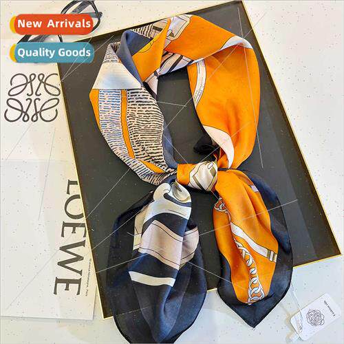2023 Women 90 Square Scarf Combination Flower Retro Elegant