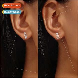 out Notes hollowed creative sense exquise violin earrings