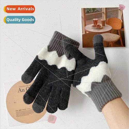 Korean  new winter thickened gloves female cold cartoon five