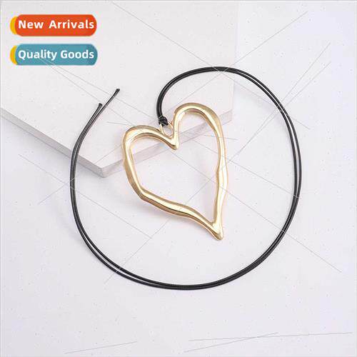 Europe fall winter new jewelry high sense irregular metal he