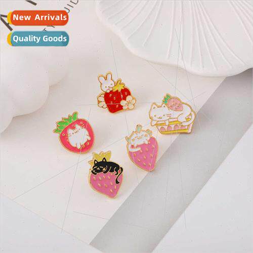 New cute cat strawberry metal brooch cake cat oil drop carto