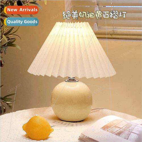 Vintage cream wind bedroom bedside table lamp Scandinavian p