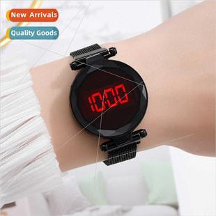 Personalized Fashion Electronic Watch Buckl che Magnet Women