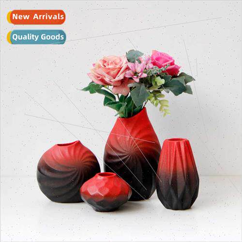 Ancient elegant  red black gradient color frosted ceramic va