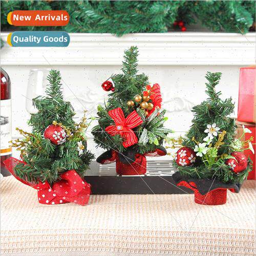 Pine Needle Red Fru Christmas Tree Ornament 2023 Mini Christ