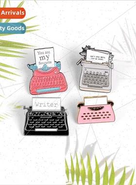 New Typewrer Enamel Brooch Vintage Wring Brooch Backpack Clo