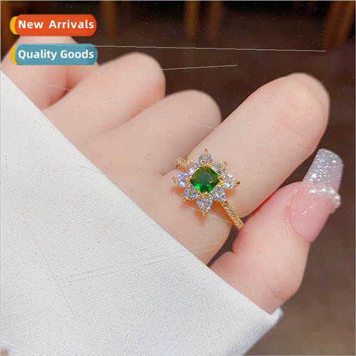 Europe Elegant Green Square Zirconia Flower Ring Female che