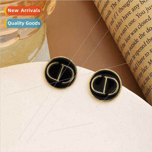 French letter D metal earrings female silver needle earrings