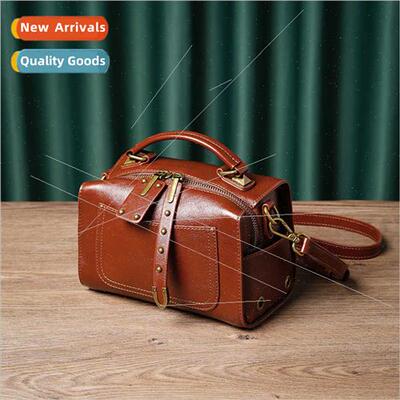 Commuter Korean retro horizontal paragraph handheld pillow s