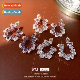 shaped hollowed lver French zirconia earrings fashion pin