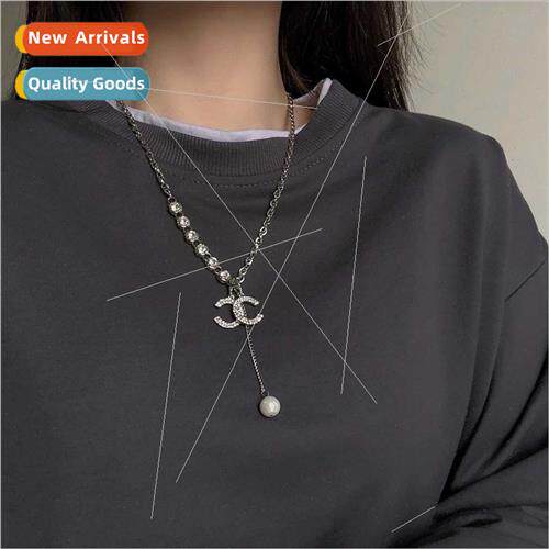 Double c sweater chain 2023 new tide necklace couple niche s