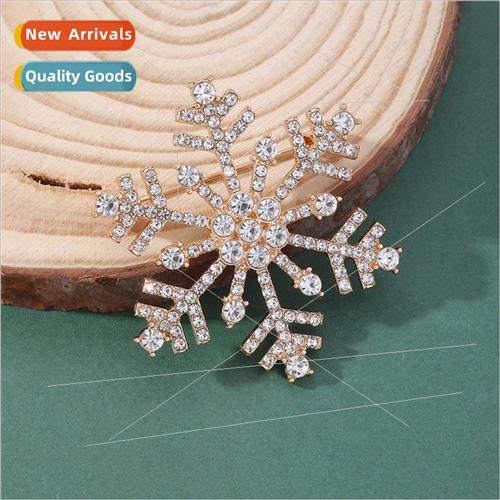 Christmas Set Snowflake Necklace Brooch Earrings Bracelet Se