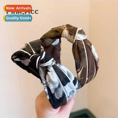 Fallen leaves in fall Designer New Wide Wrapped Temperament