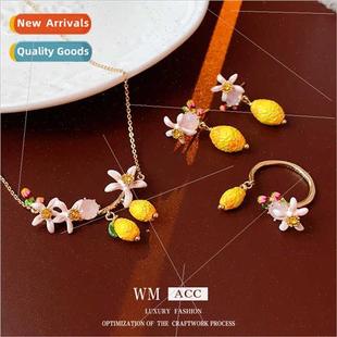 flowers fresh lemon silver small yellow earrings vers needle