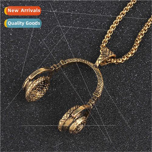 Men Personalized Hip Hop Headphone Necklace mple Rock Earpho