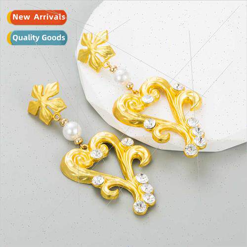 Vintage alloy earrings diamond-set pearl flowers love heart-