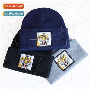 New animal tiger head embroidery knted cap set cap embroider