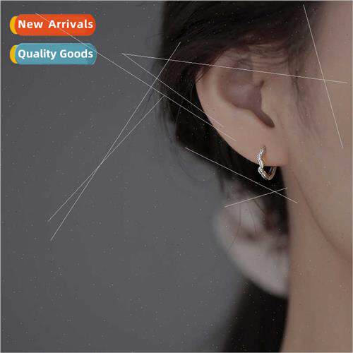 Leaf earrings female simple sweet Korea Mori sense leaf text