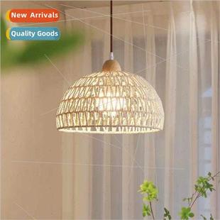 wind cream restaurant chandelier table Japanese dining log