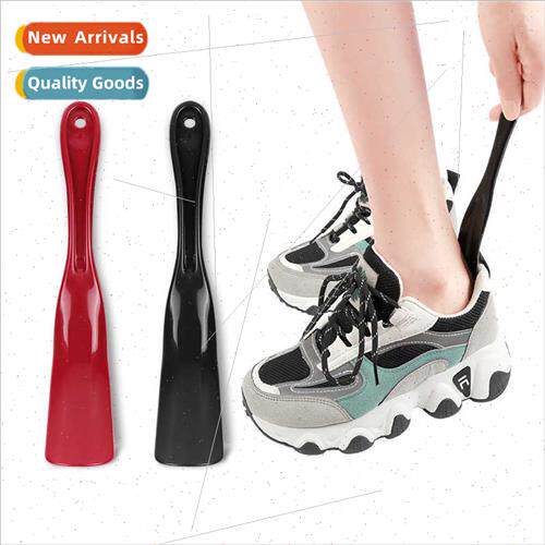 Plastic small shoe puller can be hung whout bending shoe pum