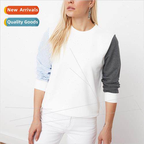 ol Ecru Knted Sweatshirt TWOAW20SW0052