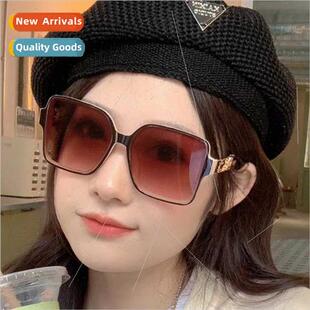 new square box lock sunglasses Korean set shooting sunglasse