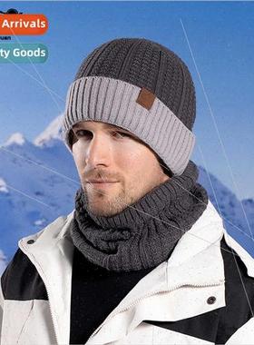 9608 winter twoPCS knted cap padded warm men hat scarf su Eu