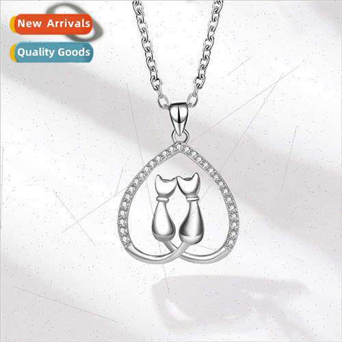 Cute ltle animal love moon cat pendant necklace couple nd je