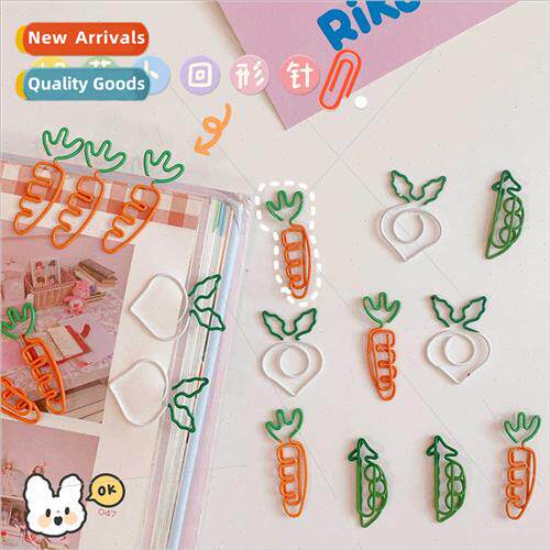 Cartoon cute fru carrot paper clip whe carrot paper clip sim
