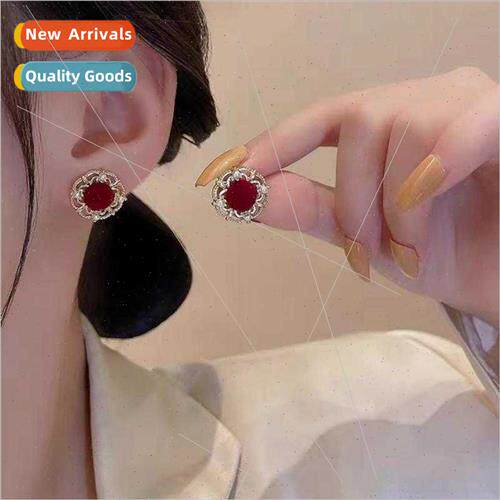 S925 silver needle retro court earrings female simple hollow