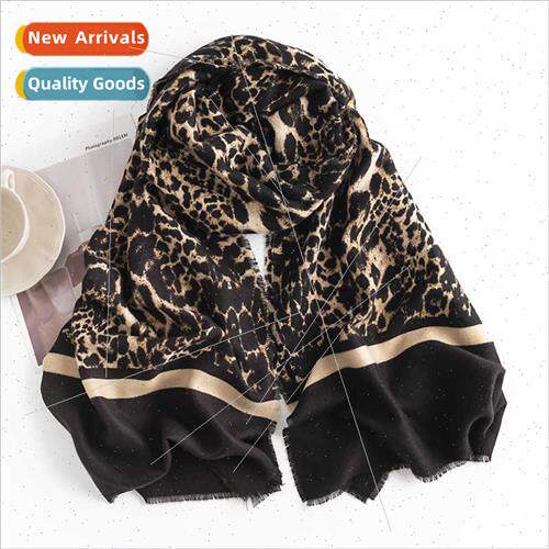 Europe Uned States set 2023 new winter scarf leopard print f