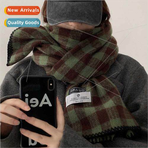 2023 new plaid scarf female winter Korean retro senior sense