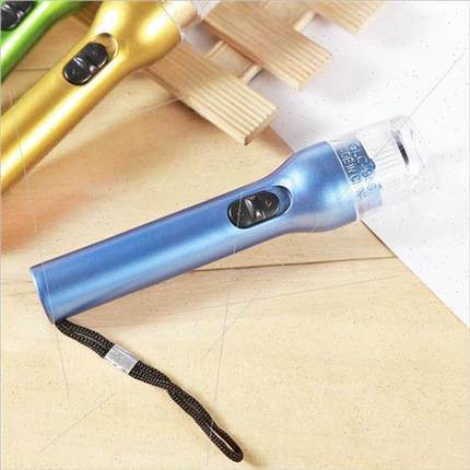 Outdoor portable plastic small flashlight household lighting