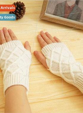 New sleeve cover fall winter warm cold half finger typing of