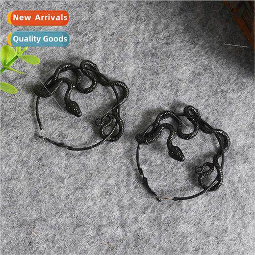 Creative earrings retro Europe Uned States snake-shaped exag
