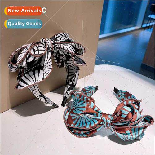 Fairy tale windmill dream multi-layer bow abstract print wid