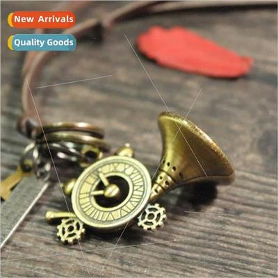 2016 new retro musical instrument metal pendant Men women un